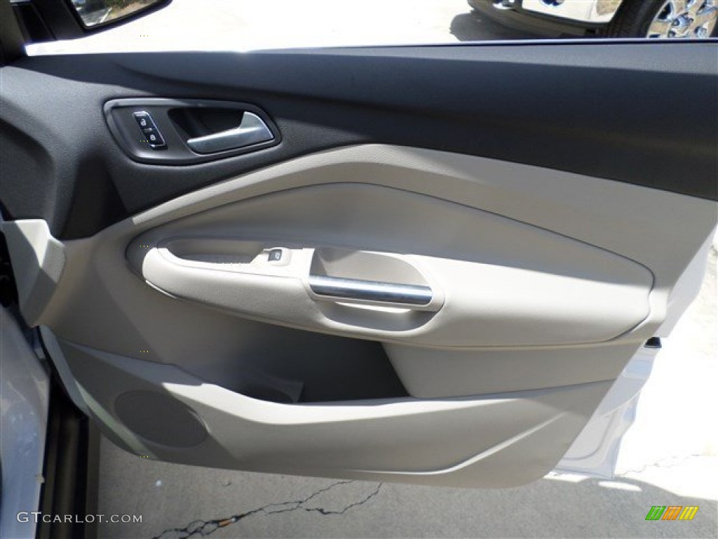 2013 Ford C-Max Energi Medium Light Stone Door Panel Photo #85165394