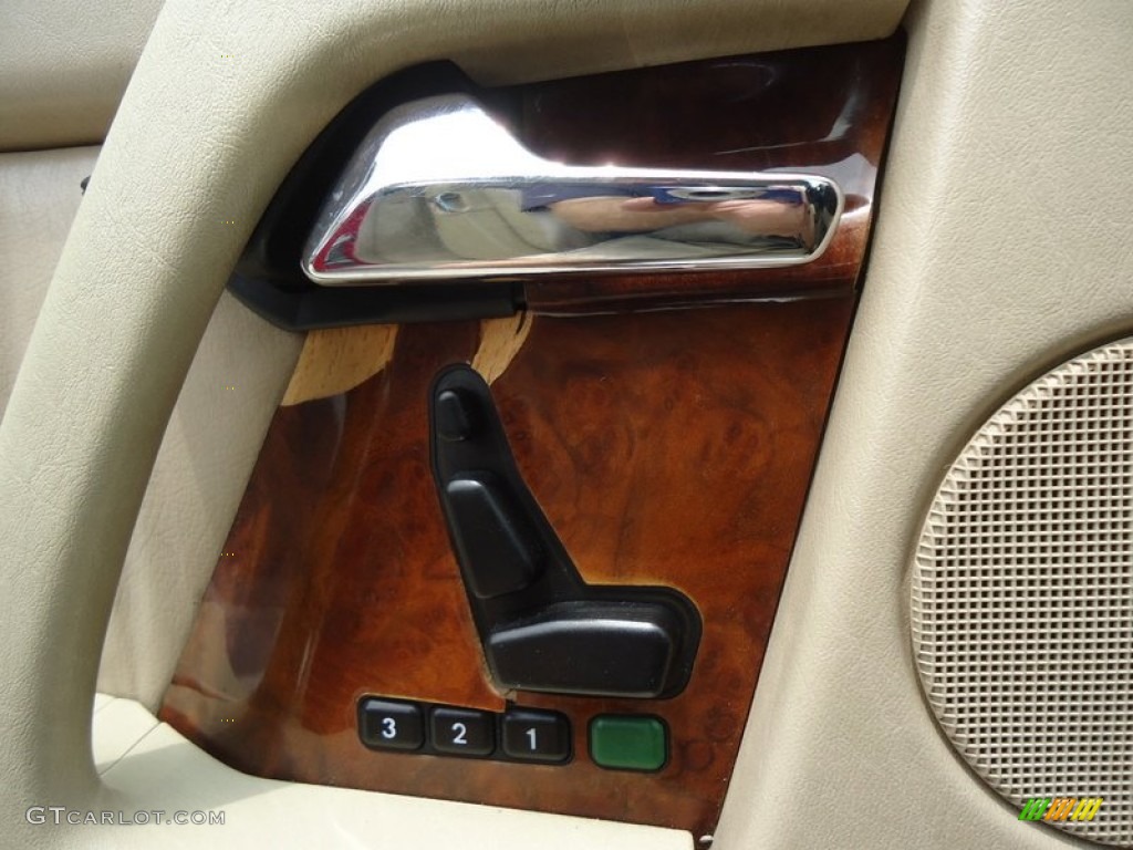 1994 Mercedes-Benz SL 320 Roadster Controls Photo #85165883