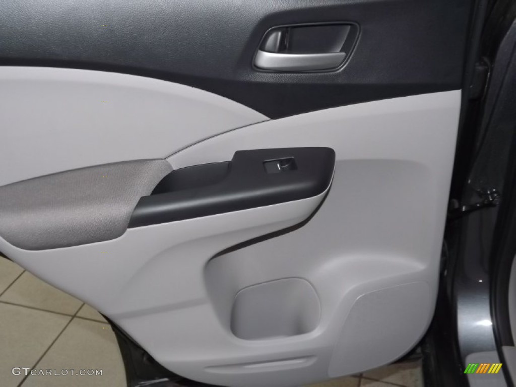 2013 CR-V LX - Polished Metal Metallic / Gray photo #25