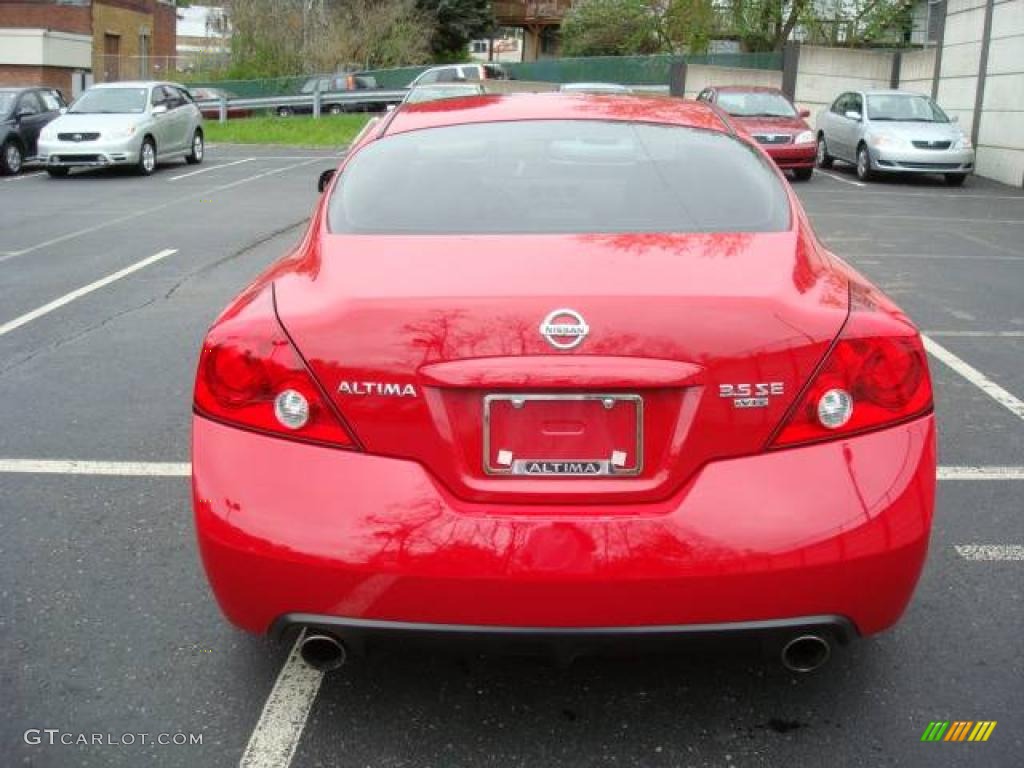 2008 Altima 3.5 SE Coupe - Code Red Metallic / Charcoal photo #3