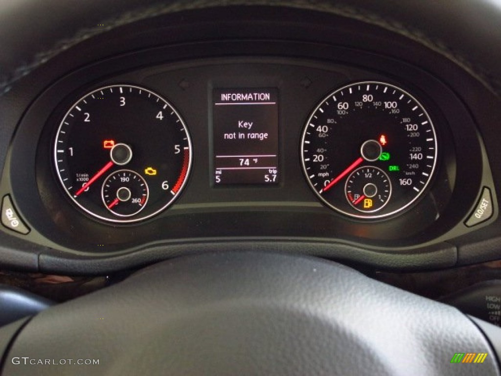 2014 Volkswagen Passat TDI SEL Premium Gauges Photos
