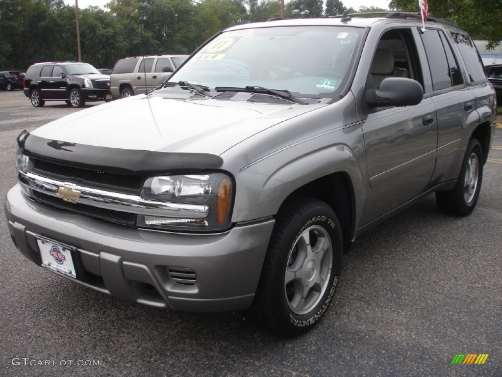 2007 TrailBlazer LS 4x4 - Silverstone Metallic / Light Gray photo #1