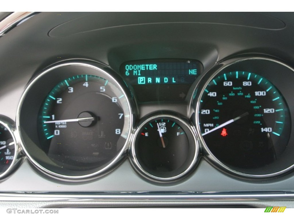 2014 Buick Enclave Convenience Gauges Photos