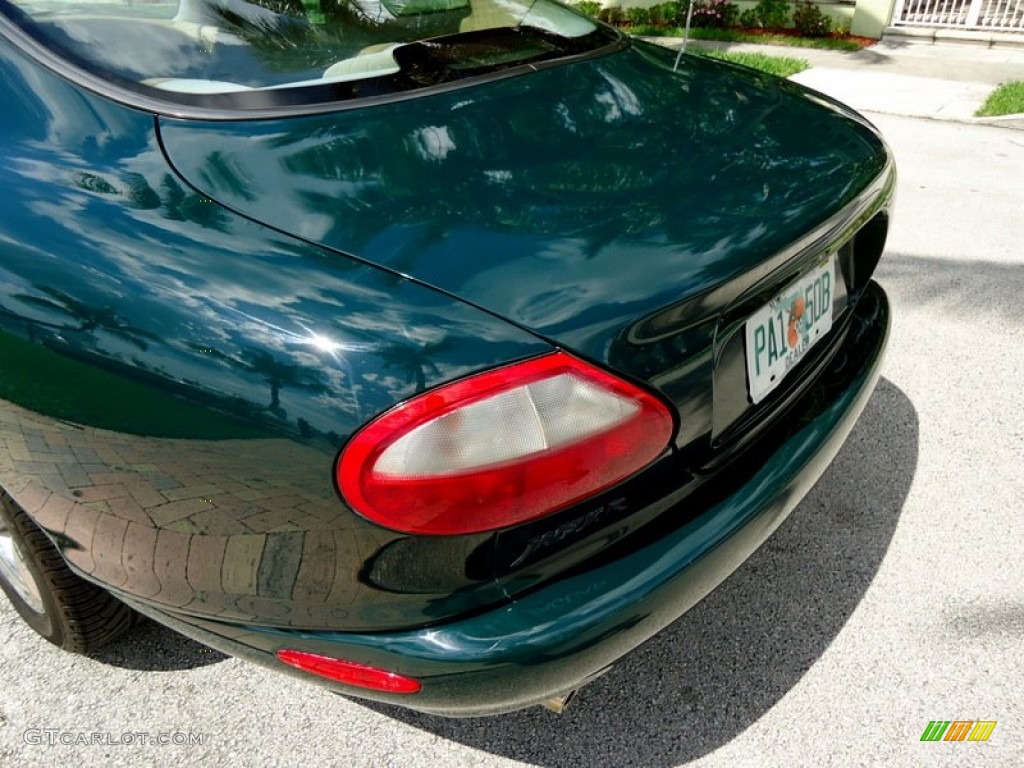 1997 XK XK8 Coupe - British Racing Green / Cashmere photo #28