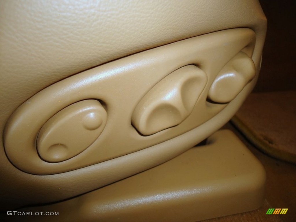 1997 Jaguar XK XK8 Coupe Controls Photo #85173866