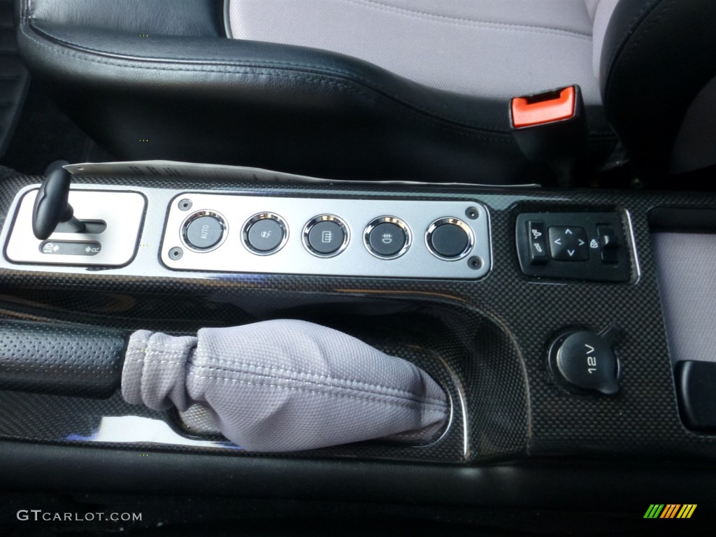 2005 Maserati GranSport Coupe Controls Photos