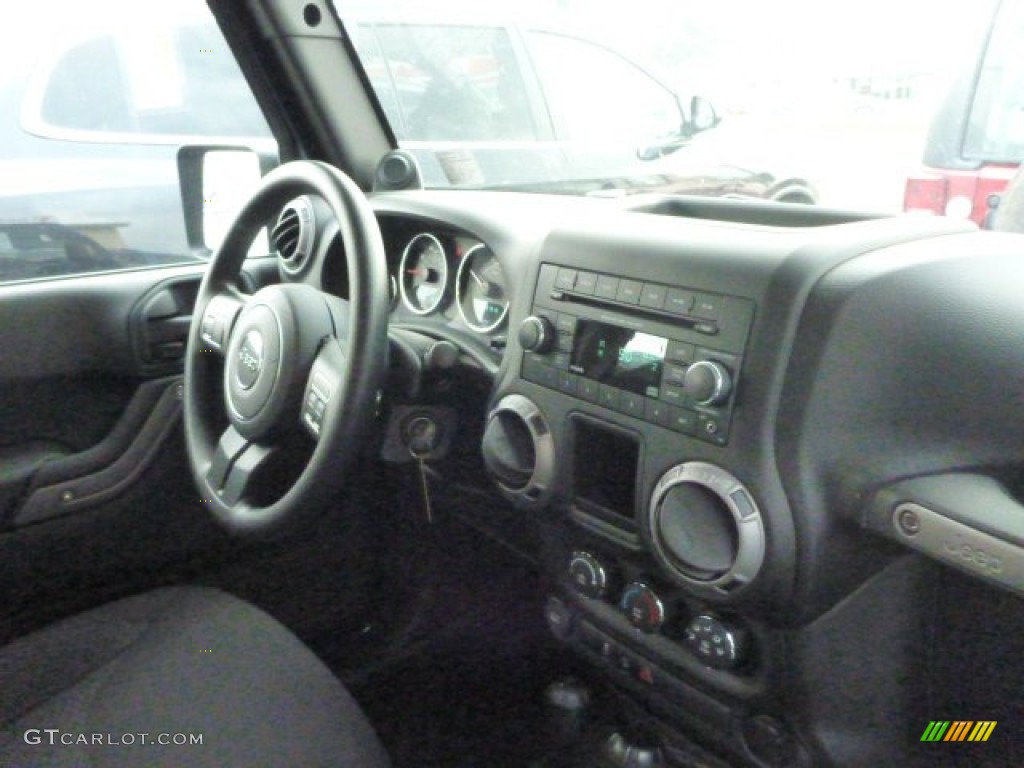 2013 Wrangler Sport 4x4 - True Blue Pearl / Black photo #4