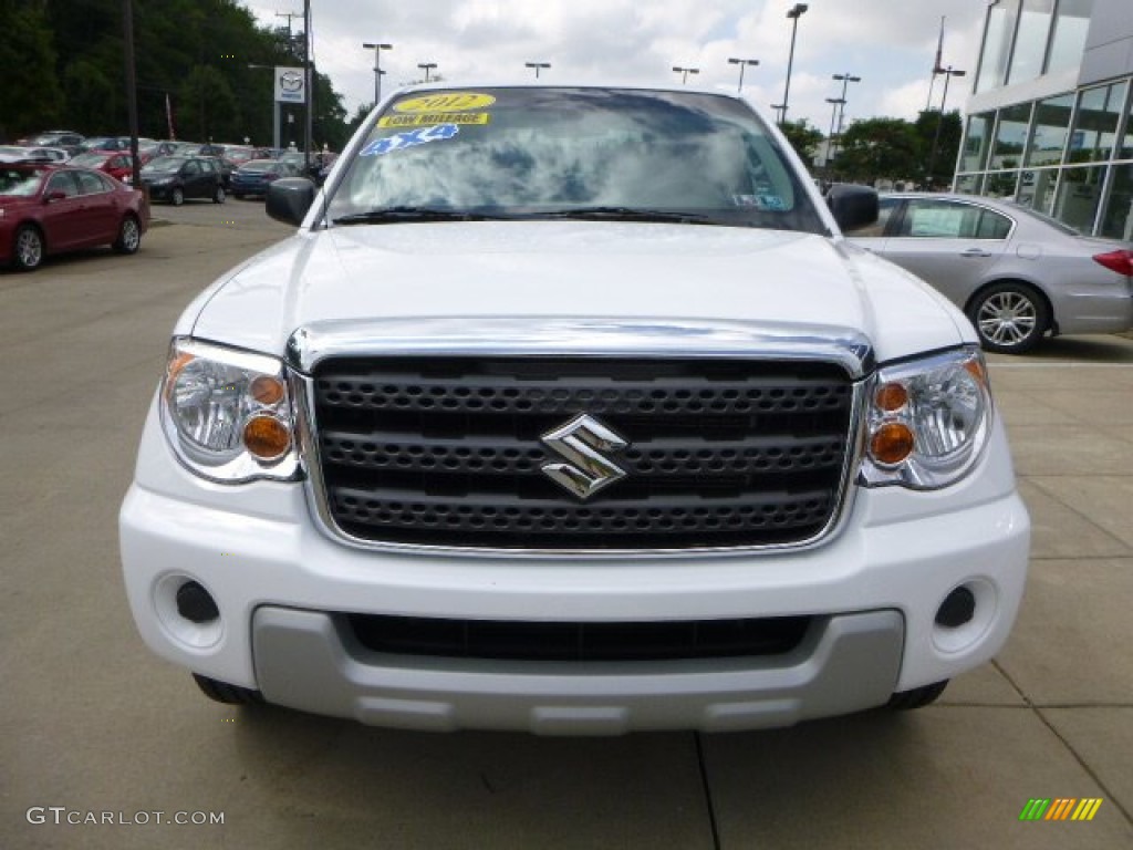 2012 Equator Sport Crew Cab 4x4 - Glacier White / Graphite photo #7