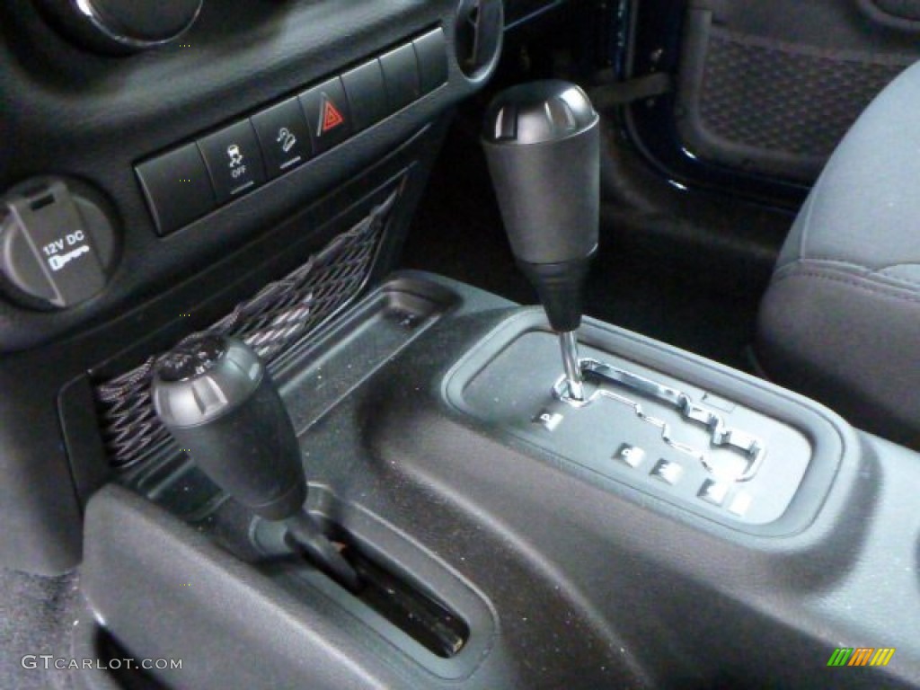 2013 Wrangler Sport 4x4 - True Blue Pearl / Black photo #15