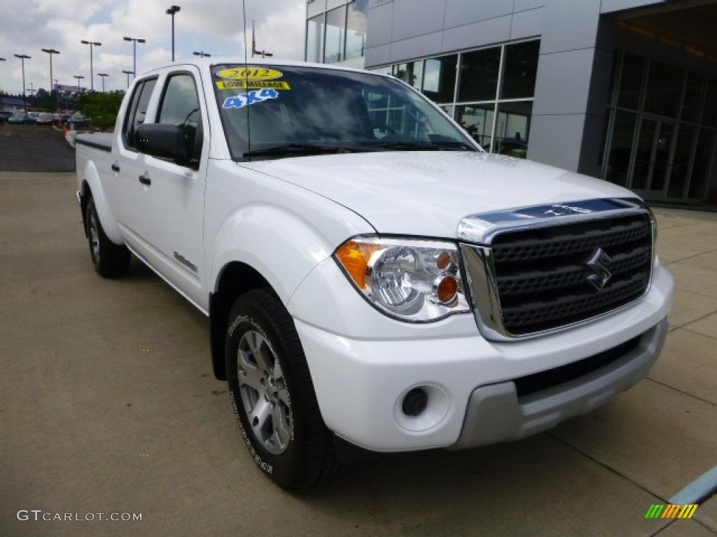 2012 Equator Sport Crew Cab 4x4 - Glacier White / Graphite photo #8
