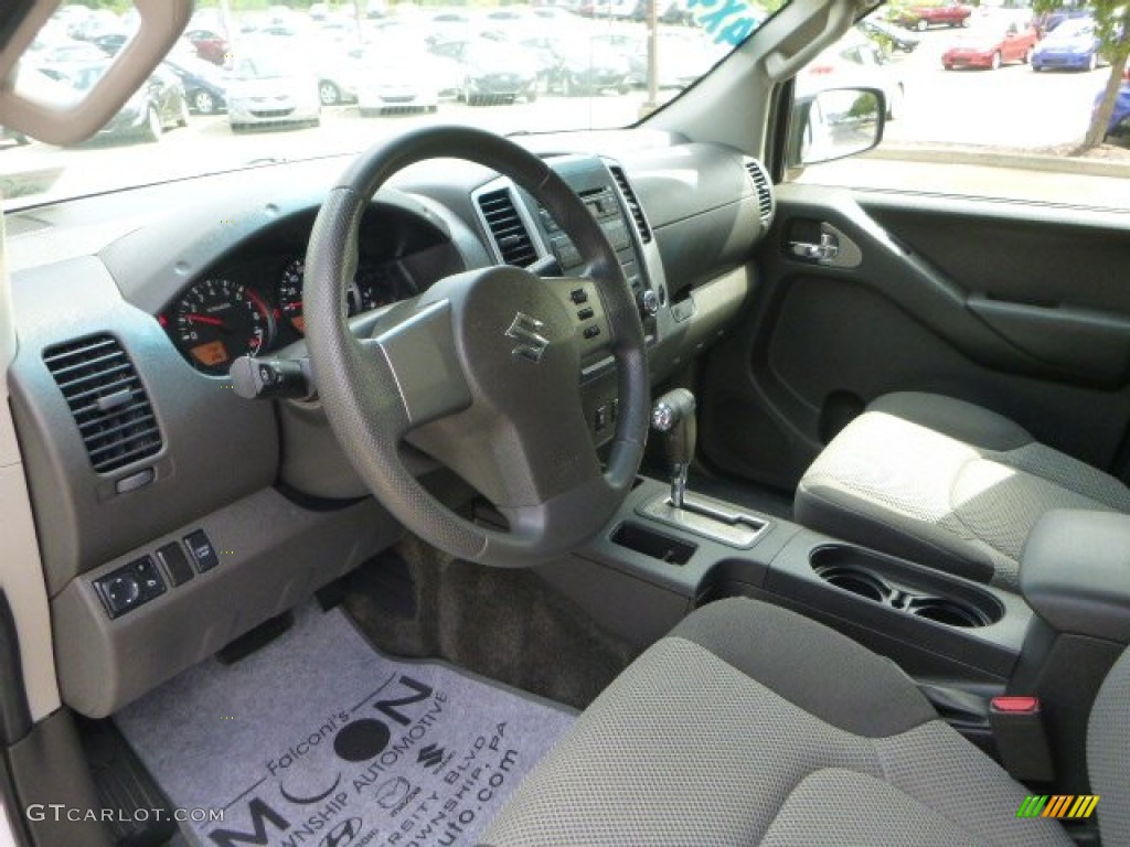 2012 Equator Sport Crew Cab 4x4 - Glacier White / Graphite photo #20