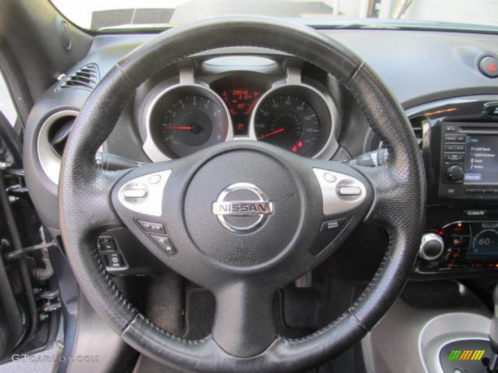 2011 Nissan Juke SV AWD Steering Wheel Photos