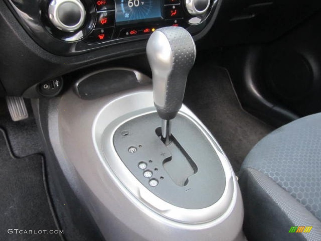 2011 Nissan Juke SV AWD Transmission Photos