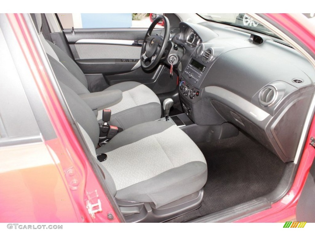 2010 Aveo Aveo5 LT - Victory Red / Charcoal photo #7