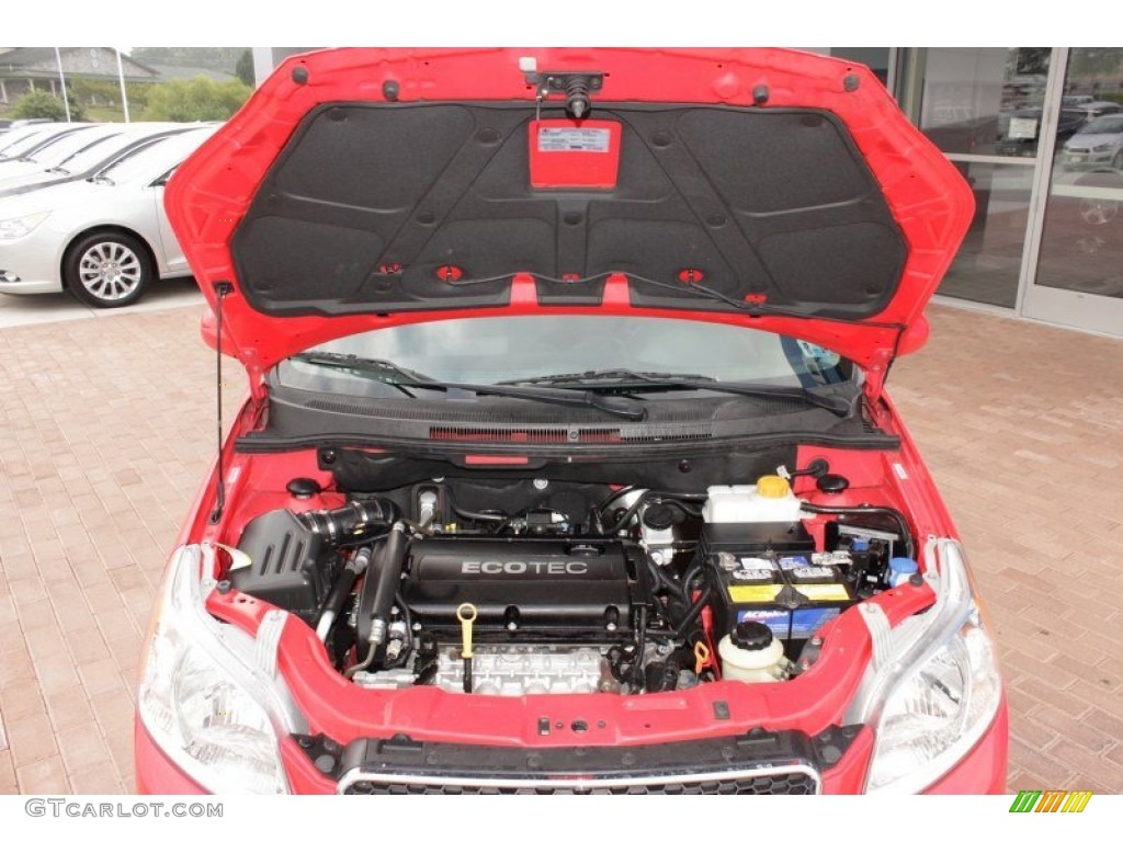 2010 Aveo Aveo5 LT - Victory Red / Charcoal photo #17