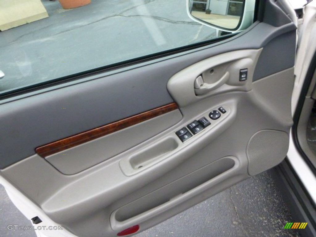 2004 Impala  - White / Medium Gray photo #14