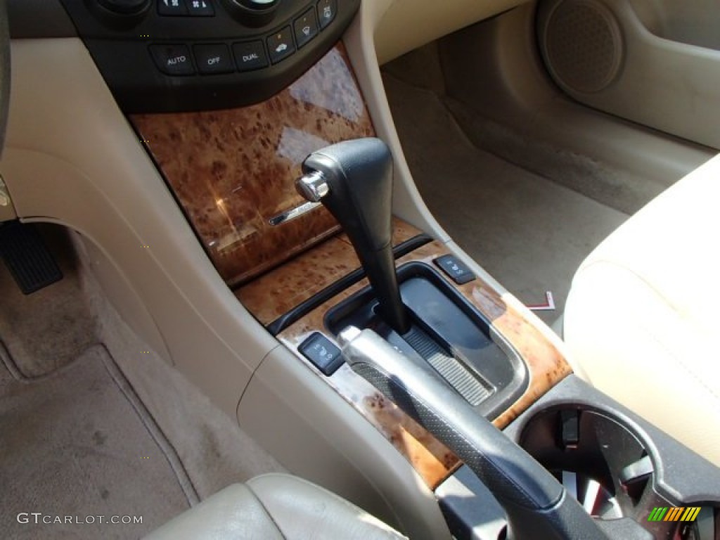 2003 Accord EX V6 Sedan - Taffeta White / Ivory photo #12