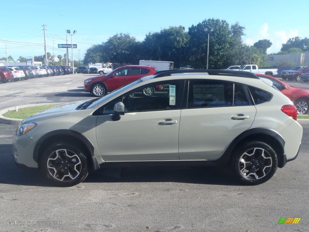 2013 XV Crosstrek 2.0 Limited - Desert Khaki / Black photo #3