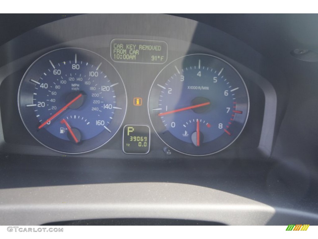 2010 C30 T5 R-Design - Cosmic White Metallic / R Design Off Black photo #25