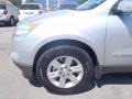 2009 Silver Ice Metallic Chevrolet Traverse LT  photo #9