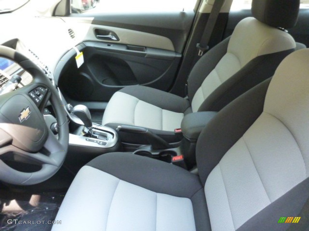 2014 Cruze LS - Black Granite Metallic / Jet Black/Medium Titanium photo #10