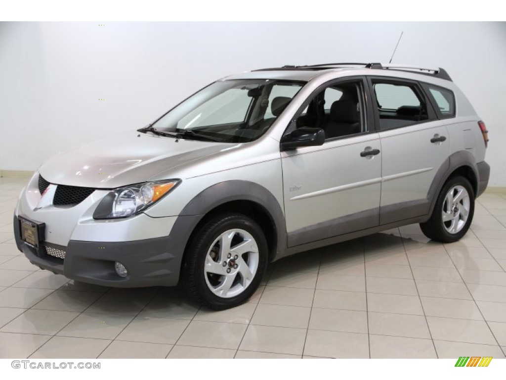 2003 Vibe AWD - Satellite Silver / Graphite photo #3