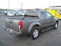 Desert Gold Metallic - Frontier SE Crew Cab 4x4 Photo No. 4