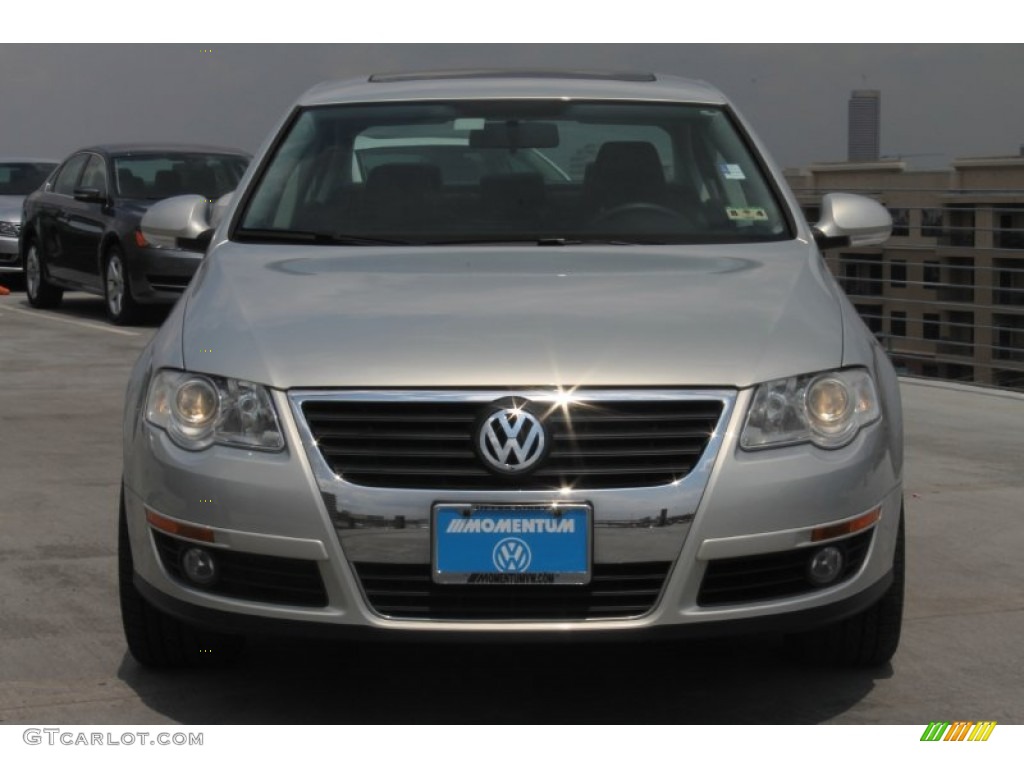 2009 Passat Komfort Sedan - White Gold Metallic / Deep Black photo #2