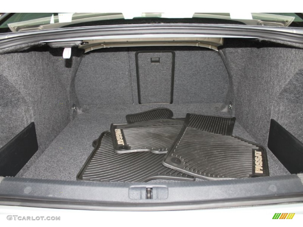 2009 Passat Komfort Sedan - White Gold Metallic / Deep Black photo #29