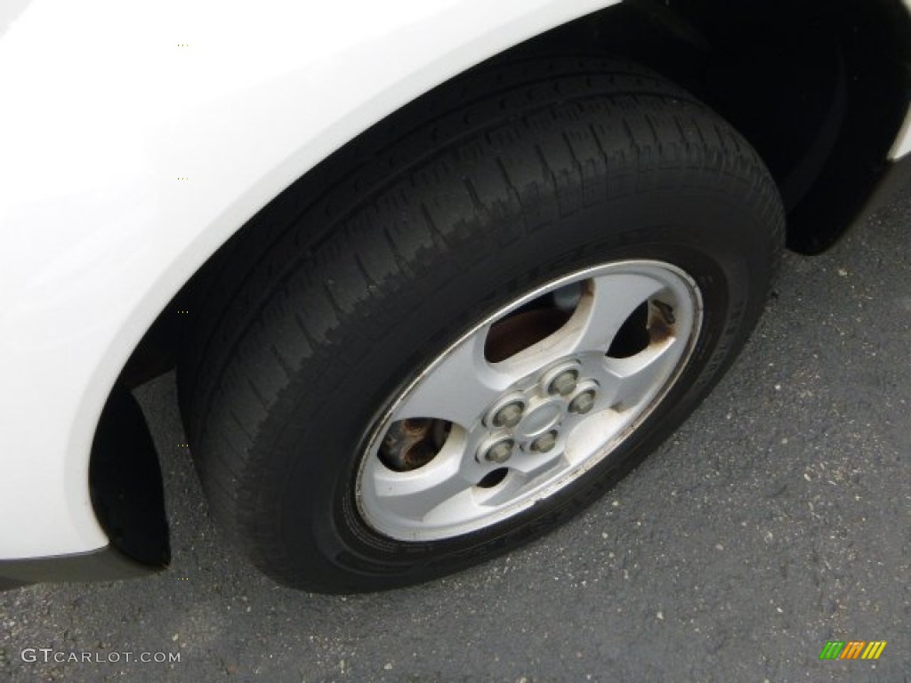 2003 VUE AWD - White / Gray photo #7