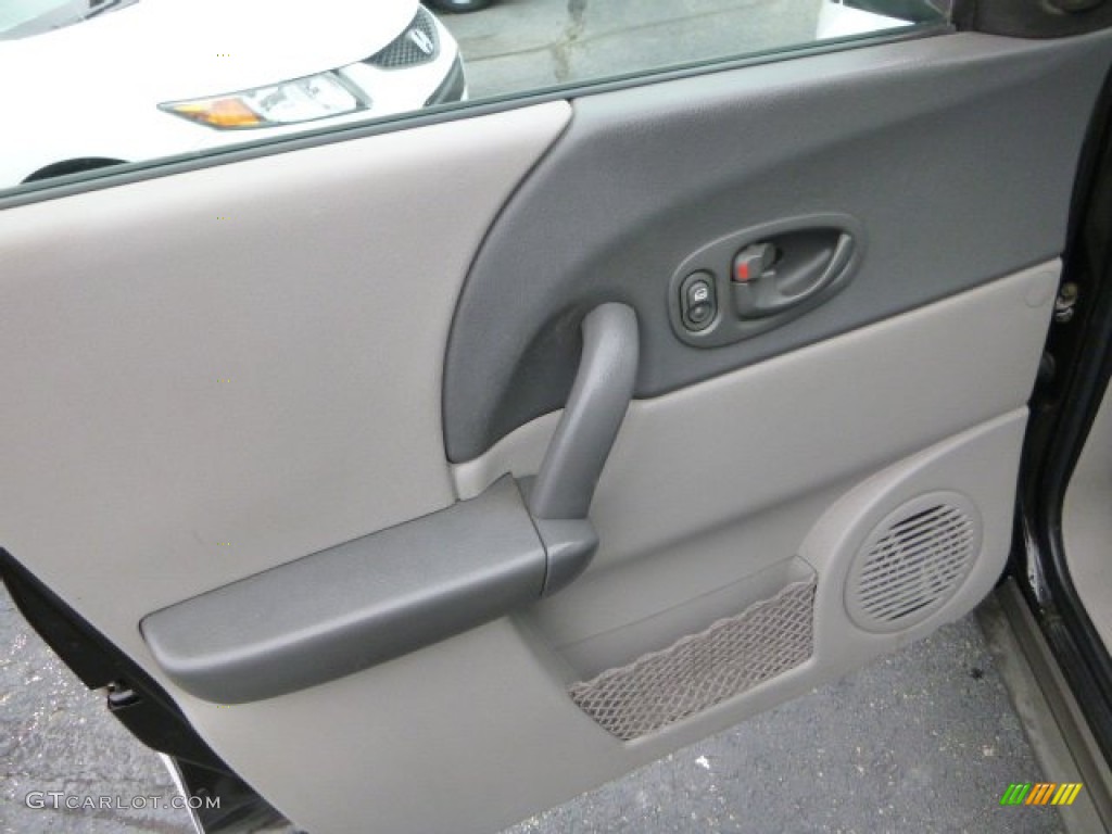 2003 VUE AWD - White / Gray photo #11