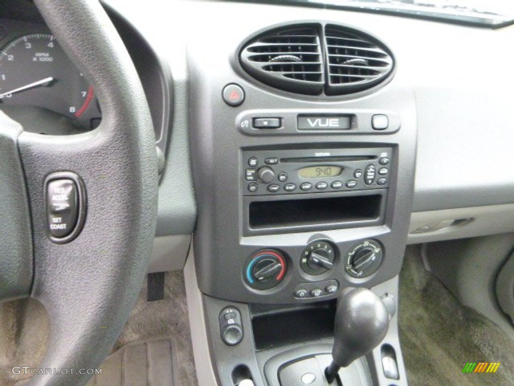 2003 VUE AWD - White / Gray photo #13