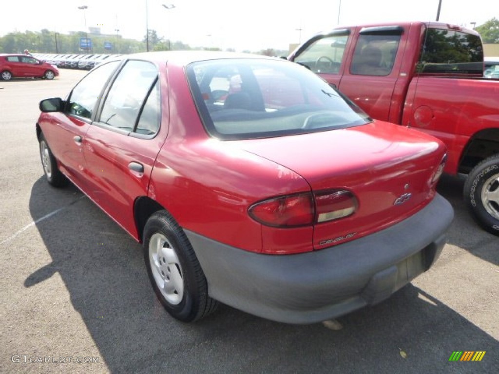1999 Cavalier Sedan - Bright Red / Graphite photo #4