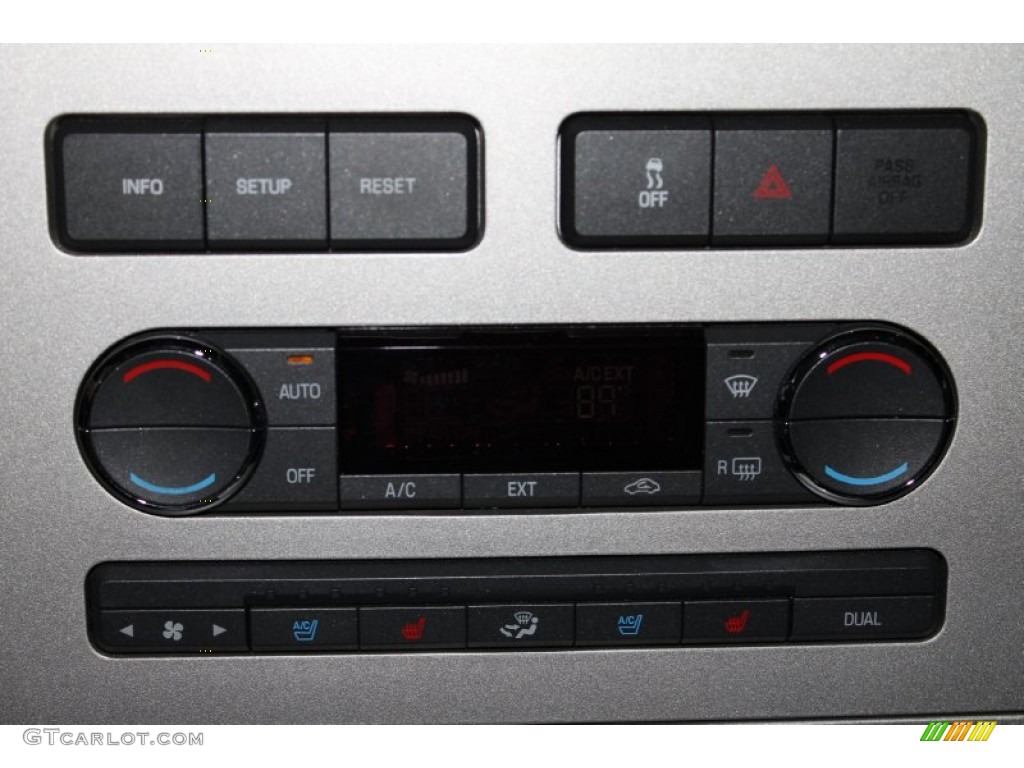 2008 MKX  - Black Clearcoat / Medium Light Stone photo #19