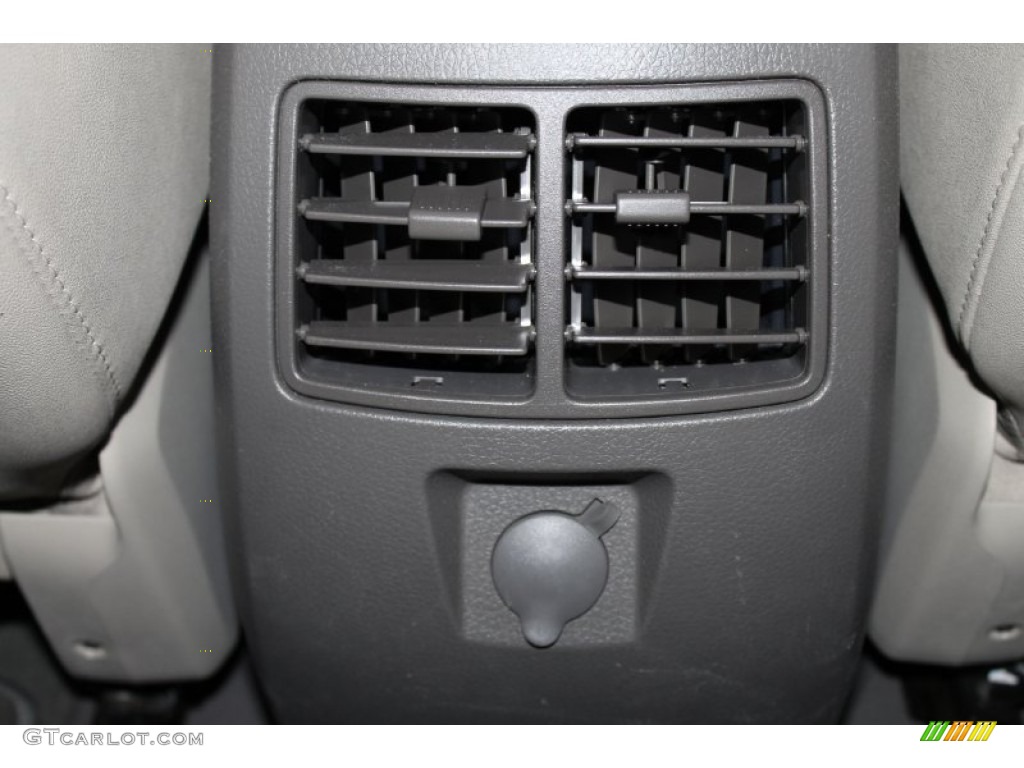 2008 MKX  - Black Clearcoat / Medium Light Stone photo #26