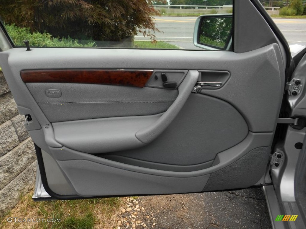 2000 Mercedes-Benz C 280 Sedan Grey Door Panel Photo #85205534