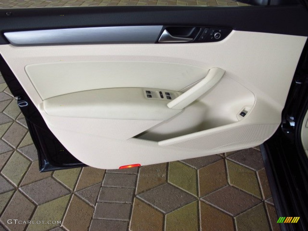 2014 Volkswagen Passat 2.5L SE Cornsilk Beige Door Panel Photo #85208531