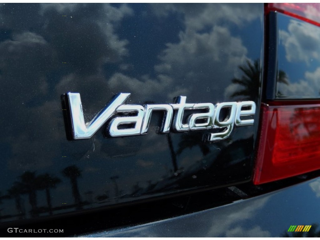 2006 Aston Martin V8 Vantage Coupe Marks and Logos Photo #85215427