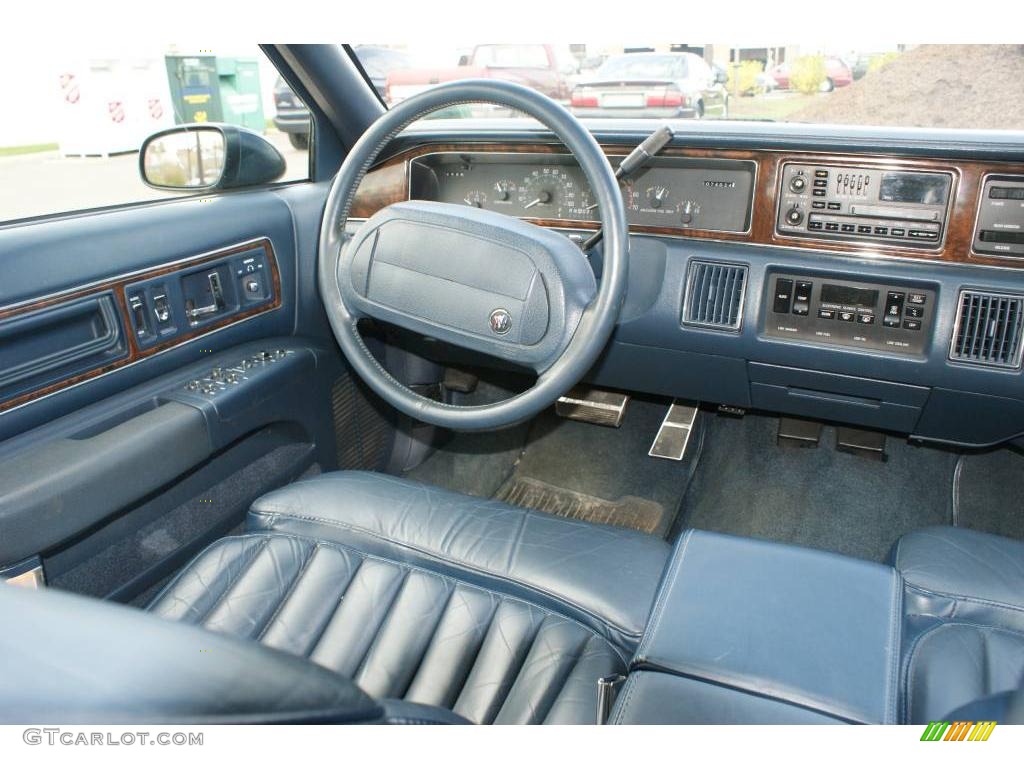 1991 Roadmaster Estate Wagon - Dark Sapphire Blue Metallic / Blue photo #18