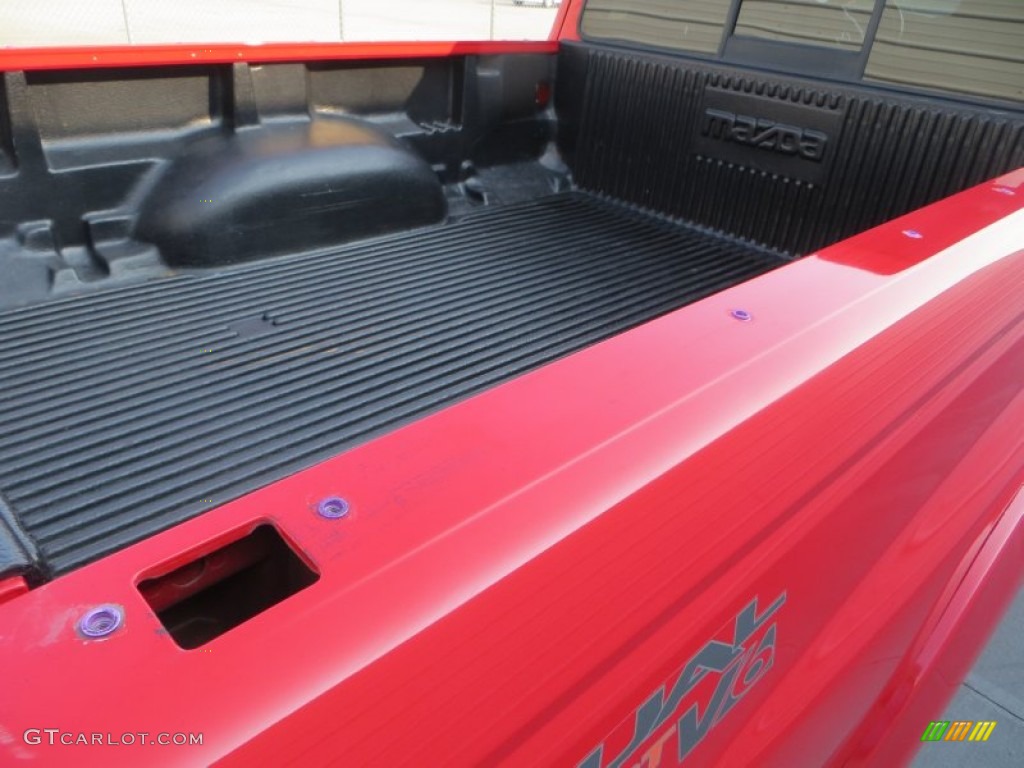 2006 B-Series Truck B3000 Dual Sport Cab Plus 4 - Volcanic Red / Graphite photo #18