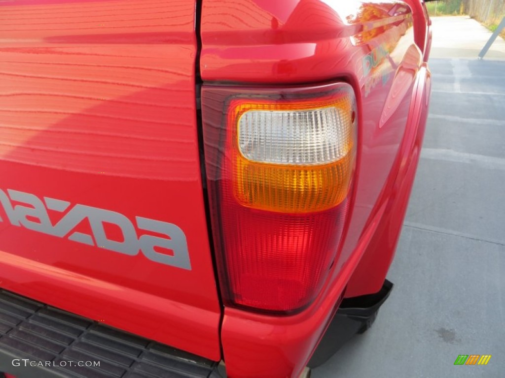 2006 B-Series Truck B3000 Dual Sport Cab Plus 4 - Volcanic Red / Graphite photo #19