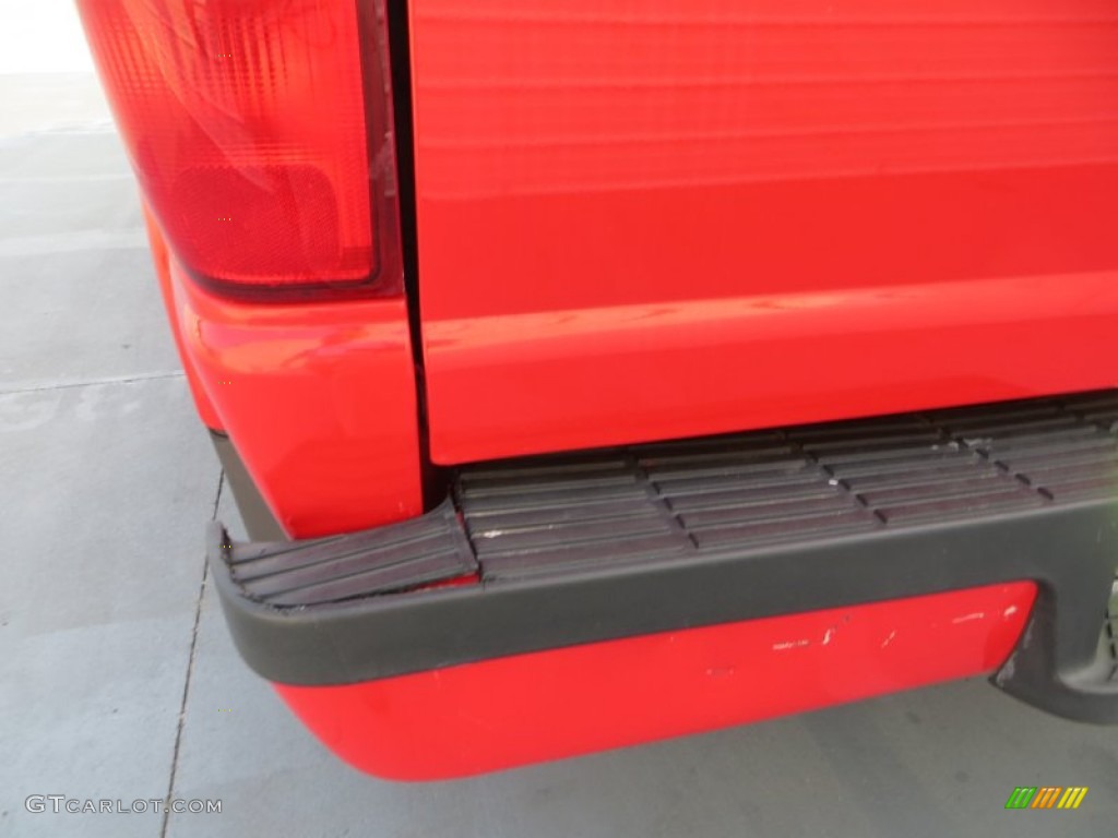2006 B-Series Truck B3000 Dual Sport Cab Plus 4 - Volcanic Red / Graphite photo #21