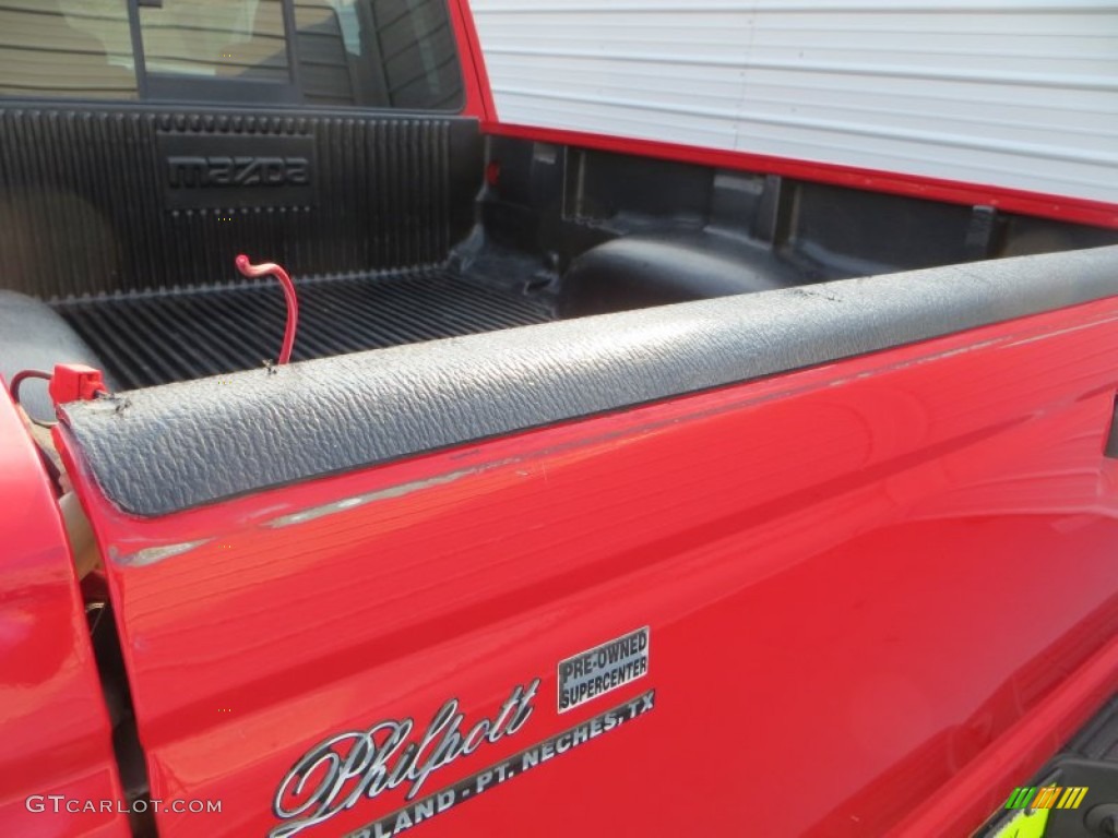 2006 B-Series Truck B3000 Dual Sport Cab Plus 4 - Volcanic Red / Graphite photo #22