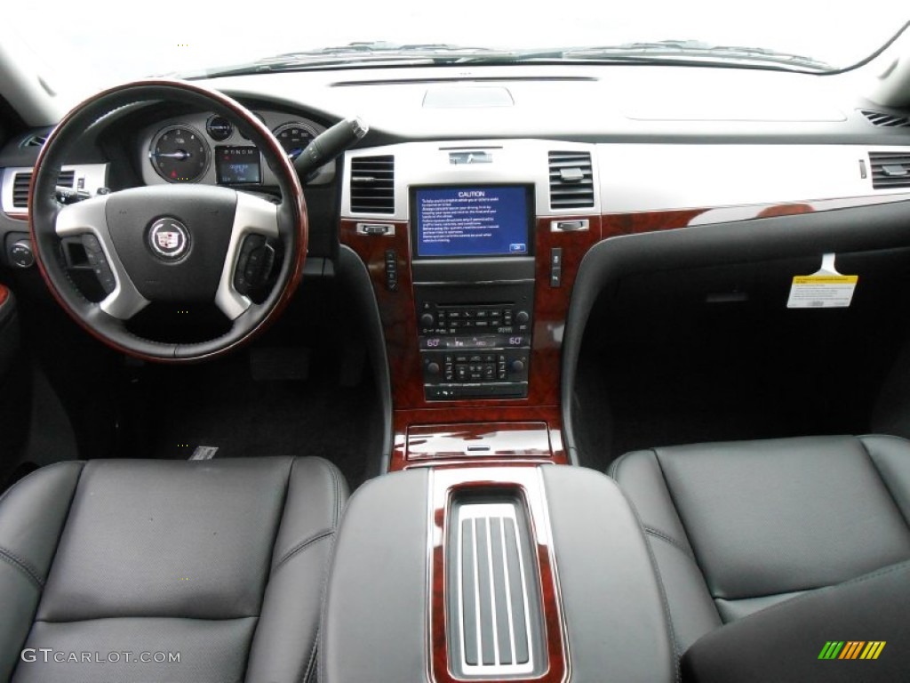 2014 Cadillac Escalade Luxury AWD Ebony/Ebony Dashboard Photo #85218681