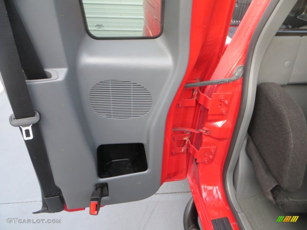 2006 B-Series Truck B3000 Dual Sport Cab Plus 4 - Volcanic Red / Graphite photo #28