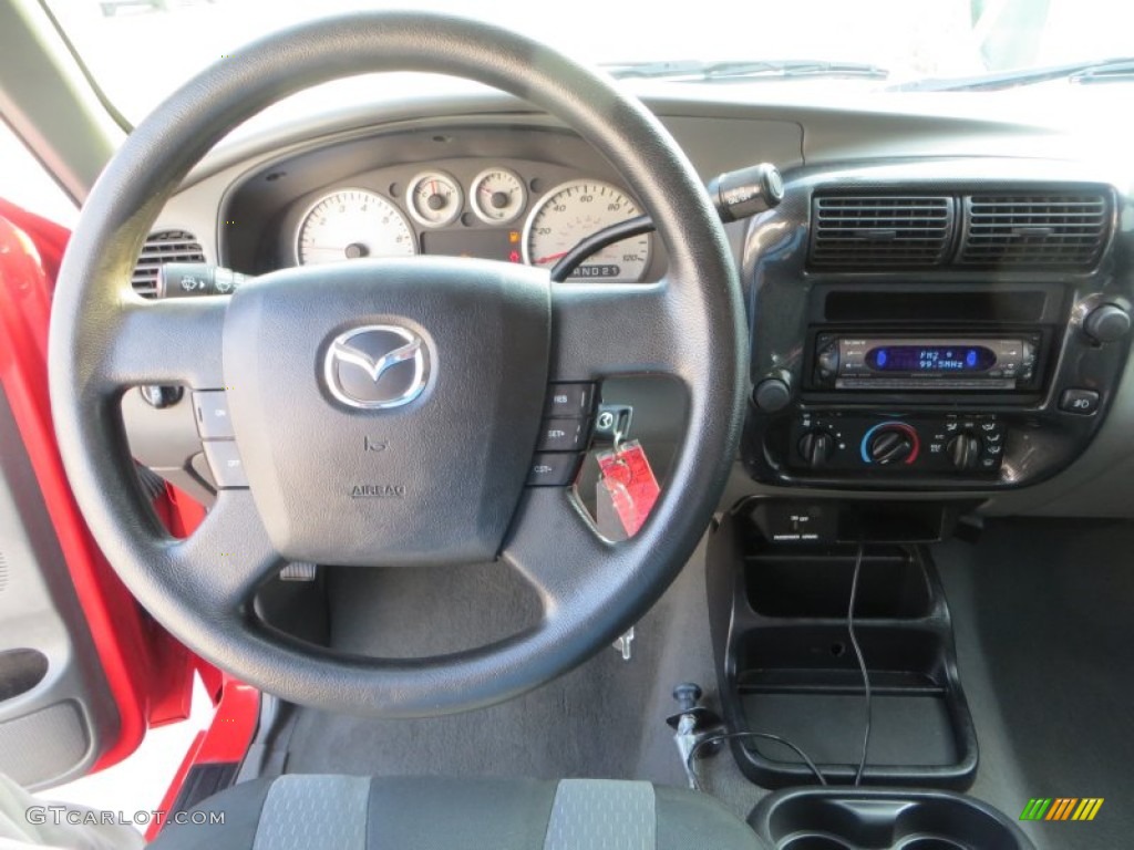 2006 Mazda B-Series Truck B3000 Dual Sport Cab Plus 4 Graphite Steering Wheel Photo #85218860