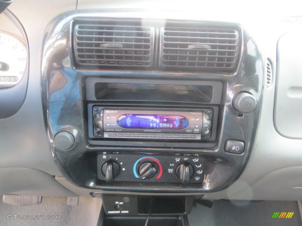 2006 B-Series Truck B3000 Dual Sport Cab Plus 4 - Volcanic Red / Graphite photo #35