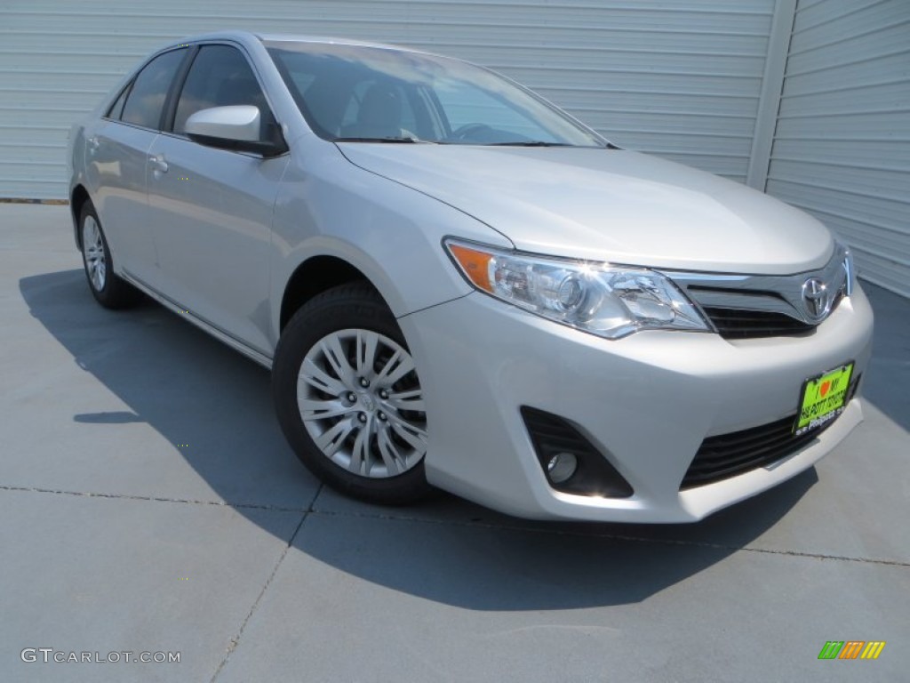 2013 Camry LE - Classic Silver Metallic / Ash photo #2