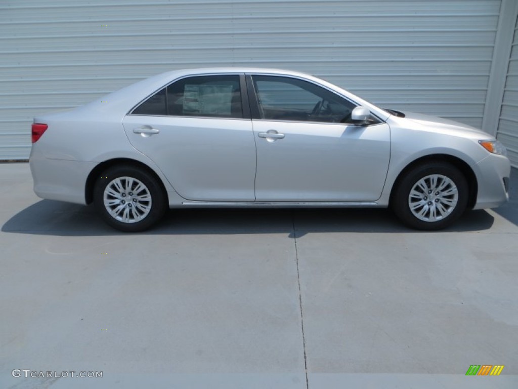 2013 Camry LE - Classic Silver Metallic / Ash photo #3