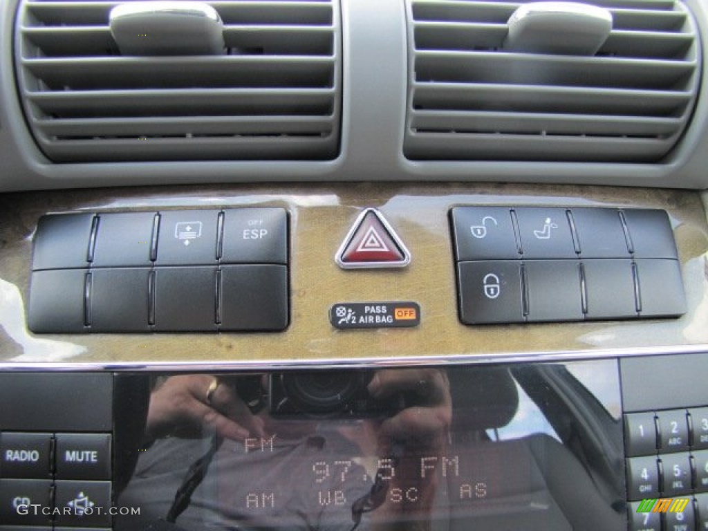 2007 Mercedes-Benz C 230 Sport Controls Photo #85223423